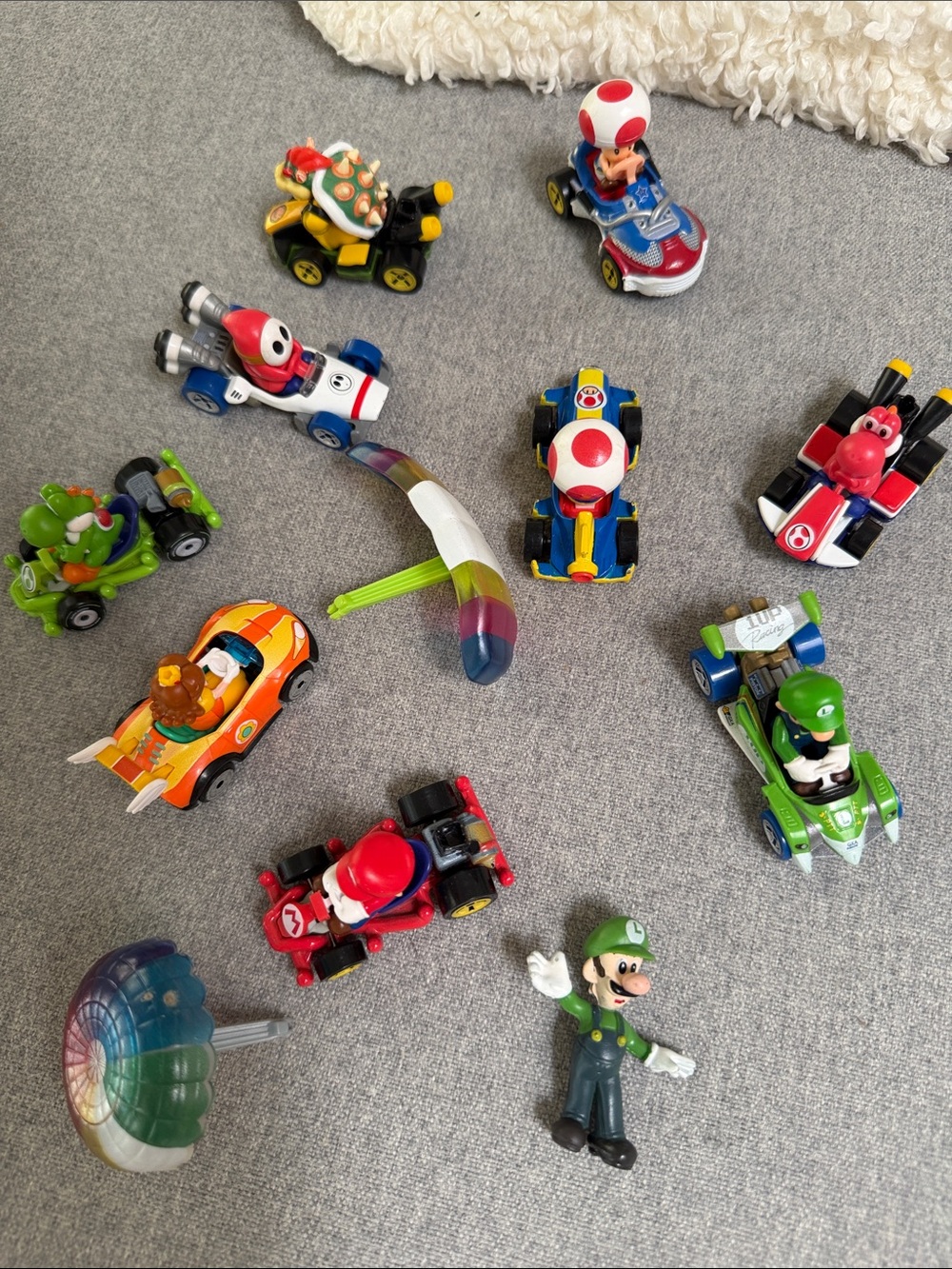 Nintendo Mini Racer Figure & Vehicle Collection in Red, Green, Blue & Yellow